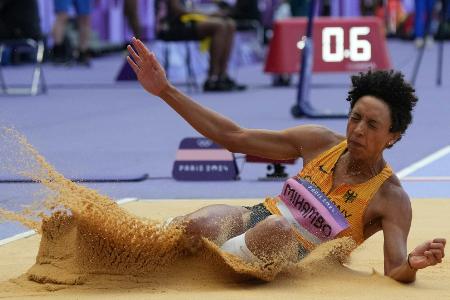 Nach zwei ungültigen Versuchen: Nervenstarke Mihambo im Finale Nach zwei ungültigen Versuchen: Nervenstarke Mihambo im Finale