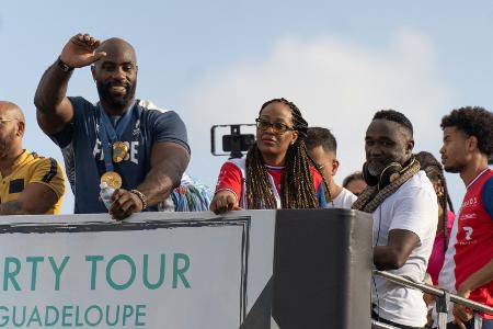 Riner feierlich auf Guadeloupe empfangen: Riner feierlich auf Guadeloupe empfangen: