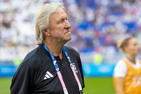 Hrubesch über Spaniens Qualitäten: Hrubesch über Spaniens Qualitäten: