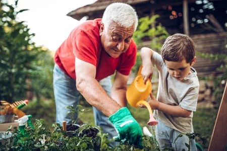 opa im garten