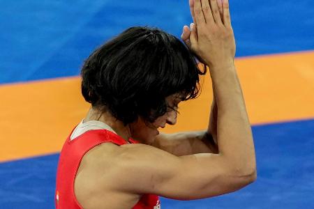 Nach Ausschluss: Ringerin Phogat will Silber am Grünen Tisch Nach Ausschluss: Ringerin Phogat will Silber am Grünen Tisch