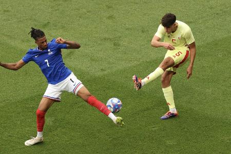 Goldtraum geplatzt: Olise kommt mit Silber zum FC Bayern Goldtraum geplatzt: Olise kommt mit Silber zum FC Bayern