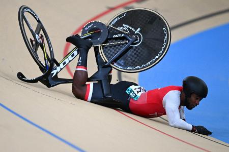 Heftiger Sturz überschattet Keirin in Paris Heftiger Sturz überschattet Keirin in Paris