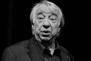 Richard Rogler ist tot: Bekannter Kabarettist wurde 74 Jahre alt
