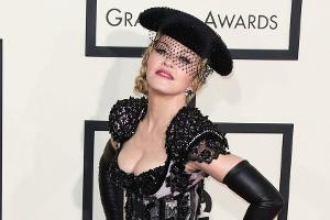 Pärchentrip nach Italien: Madonna Hand in Hand mit neuem Freund