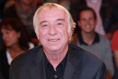Portrait eines älteren Mannes mit weißen Haaren