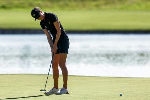 Golf: Henseleit hält Kontakt zur Spitze