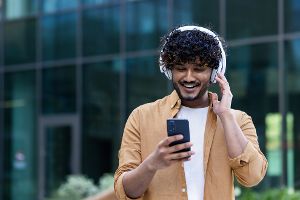 Musik, Podcasts und Hörbücher streamen: das sind die technischen Möglichkeiten