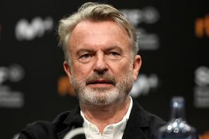 Tränen bei Sam Neill: "Jurassic Park"-Star weint in Interview