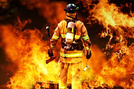 feuerwehr in flammen