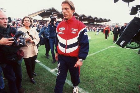 'Der könnte auch Werbung für Schlaftabletten machen, die Wetterkarte ist interessanter als ein Gespräch mit Jupp Heynckes.'