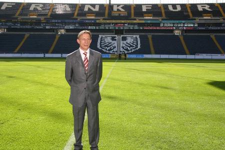 'Fußball ist eine gewisse Ersatz-Befriedigung, eine Ersatz-Religion. Für andere Dinge, die in den Hintergrund treten. Sicherlich schöner als mancher Orgasmus.'