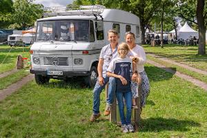 Dieser Oldtimer wird als Familiencamper genutzt