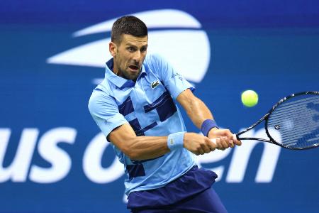 Djokovic ohne Mühe in Runde zwei Djokovic ohne Mühe in Runde zwei
