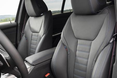 BMW 330i, Interieur