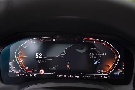 BMW 330i, Interieur