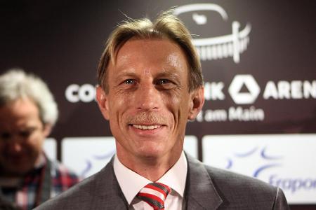 'Andere erziehen ihre Kinder zweisprachig, ich beidfüßig.'