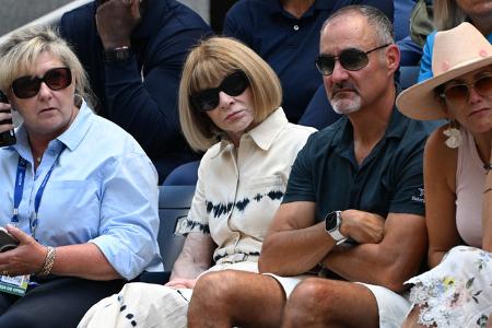 ...die kommenden Tage konnte man die Mode-Ikone fast täglich in Flushing Meadows sehen, ob bei der Partie Caroline Wozniacki gegen Beatriz Haddad Maia...