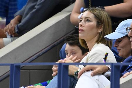 Schauspielerin Jessica Biel hatte ihren Ehemann Justin Timberlake zuhause gelassen und ihren Sohn Silas zur Verstärkung mitgebracht.