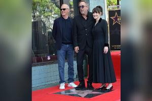 "Beetlejuice 2"-Regisseur Tim Burton mit Stern auf Walk of Fame geehrt