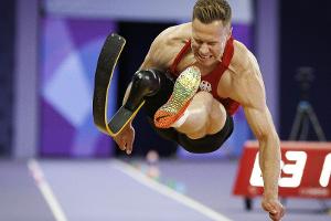 "Einfach schön": Rehm gewinnt in Paris viertes Weitsprung-Gold