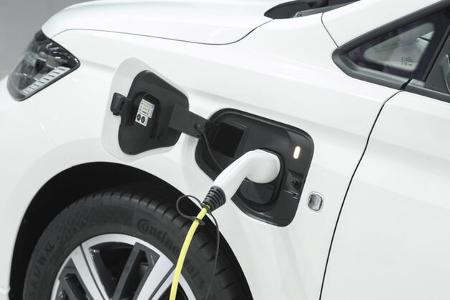 08/2024 VW Caddy Plug-in-Hybrid PHEV