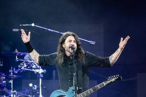 "Außerhalb" seiner Ehe: Dave Grohl ist wieder Vater geworden