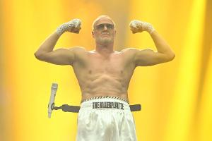 Nach Boxkampf-Niederlage kündigt Stefan Raab neue Show an