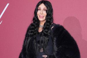 Sängerin Cher feiert Comeback bei Victoria's Secret-Show