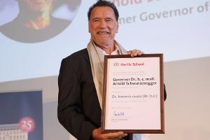Arnold Schwarzenegger: "Terminator" erhält Ehrendoktortitel in Berlin