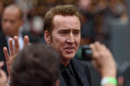 Nicolas Cage ist ein absoluter Publikumsliebling. Da ist eine handgreifliche Auseinandersetzung, die er einst mit seiner Frau hatte, fast schon wieder vergessen. Cage soll danach noch mehrere Autos de ...