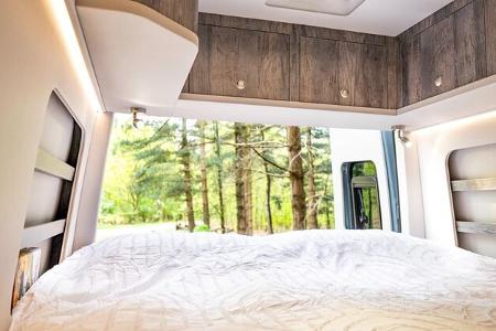 Innova Roadtrip 695 L, Bett 
