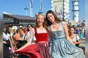 O'zapft is! Diese Promis gaben sich beim Wiesn-Anstich 2024 die Ehre