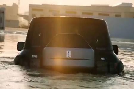 BYD Yangwang U8 Elektro-SUV schwimmt