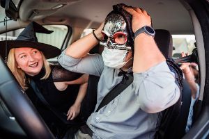 Kostüme am Steuer: Worauf Autofahrer an Fasching achten müssen