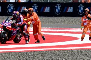 MotoGP: Martin patzt, Bagnaia verkürzt
