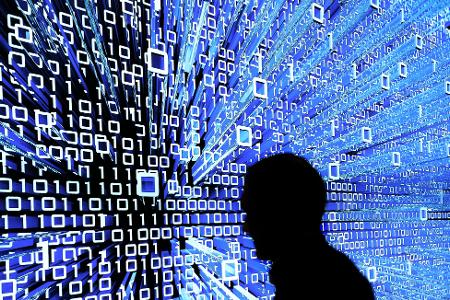 Union und SPD haben sich auf ein neues Ministerium für Digitalisierung und Staatsmodernisierung verständigt, das von der CDU besetzt wird. Die Ministerien für Entwicklung und Bauen, deren Existenzberechtigung von der Union angezweifelt wurde, bleiben bestehen und in der Hand der SPD.