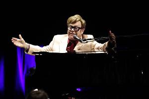 "Alles getan, was es zu tun gibt": Elton John war nie so glücklich