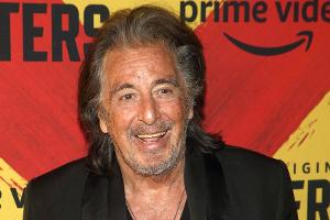 "Keinen Puls mehr": Al Pacino hatte Nahtoderfahrung während Corona