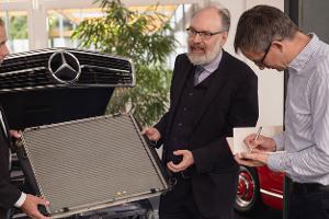 Mercedes lässt Kühler für SL nachfertigen