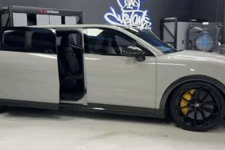 Porsche Cayenne Turbo GT Minivan Umbau West Coast Customs Mark Zuckerberg