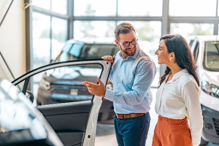 Von klappbarer Anhängerkupplung bis Kurvenlicht: Diese Extras sind Gold wert Von klappbarer Anhängerkupplung bis Kurvenlicht: Diese Extras sind Gold wert