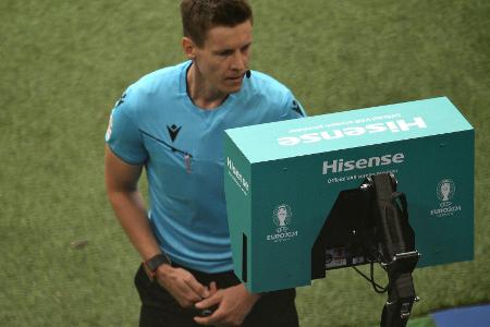 VAR-Alternative: Italien testet den Video Support VAR-Alternative: Italien testet den Video Support