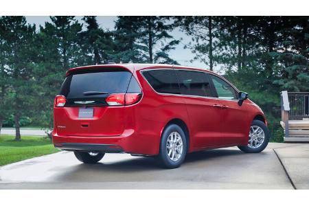 09/2024 Chrysler Voyager Minivan