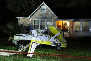 Flugzeug in den USA stürzt vor Haustür ab - Pilot tot