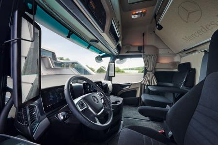 Mercedes Actros L mit Pro Cabin 2024