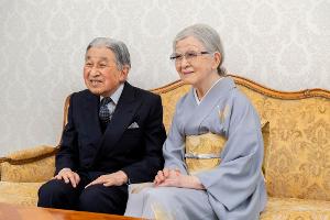 Die Stütze der Nation - Japans Ex-Kaiserin Michiko wird 90