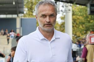 Vor 2000 Fans: Wück leitet erstes Training als Bundestrainer