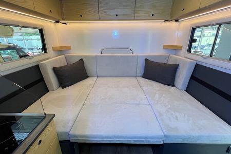 Wilde Expedition-Truck, Doppelbett
