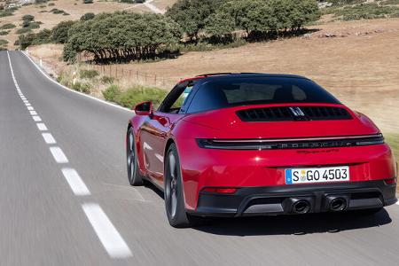 Porsche 911 GTS t-hybrid